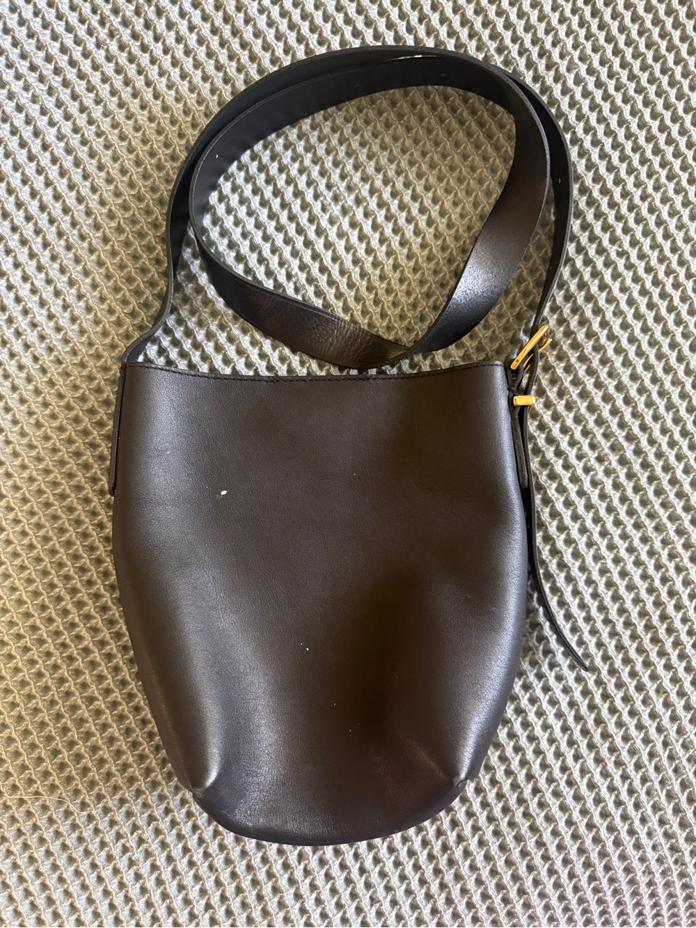 Madewell essential mini bucket tote